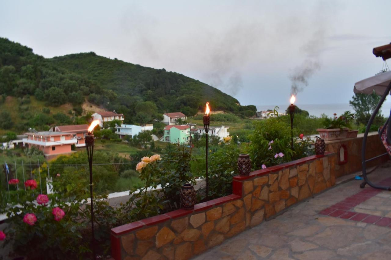 Апартаменты Gardenos Mamas Reas Виталадес Экстерьер фото
